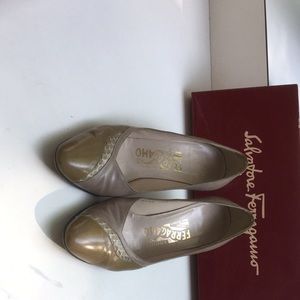 Ferragamo woman’s shoe